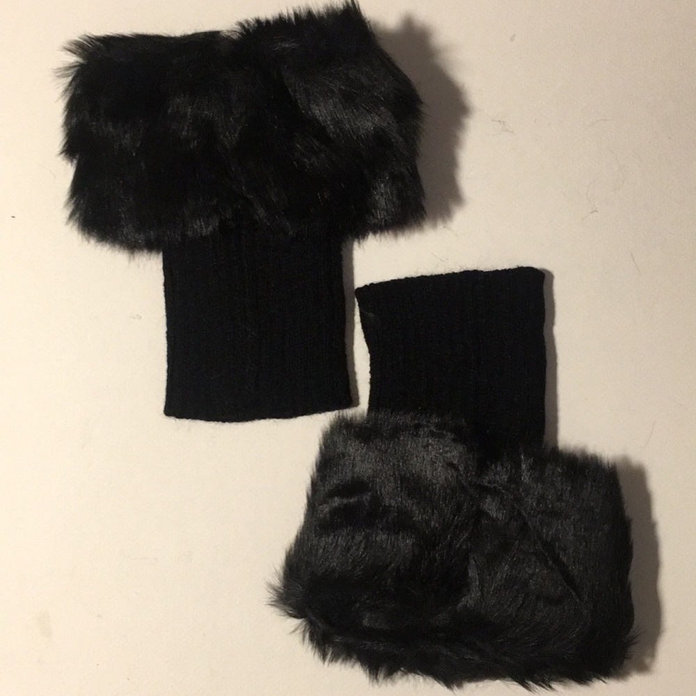Black Faux Fur Boot Toppers. - Picture 3 of 3